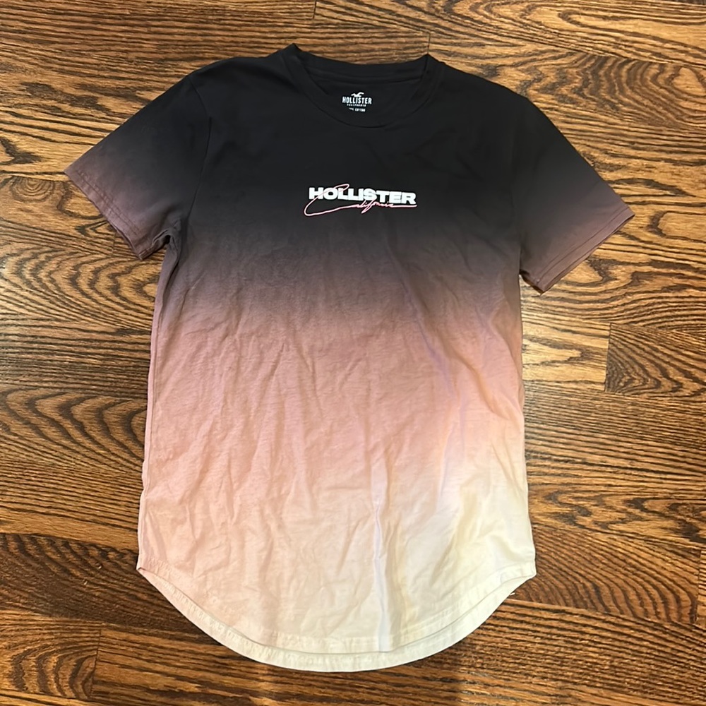 Hollister short sleeve t shirt size small